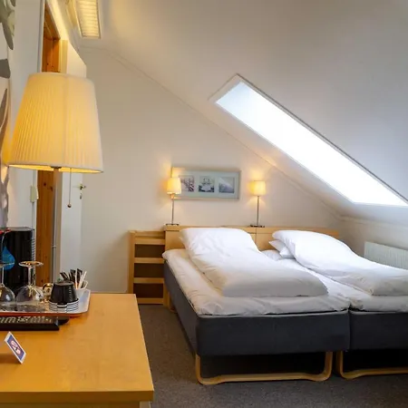 Lista Flypark Bed And Breakfast Отель 3*
